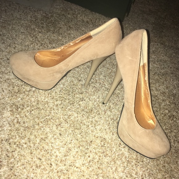 Super sexy beige business heels - Picture 2 of 3